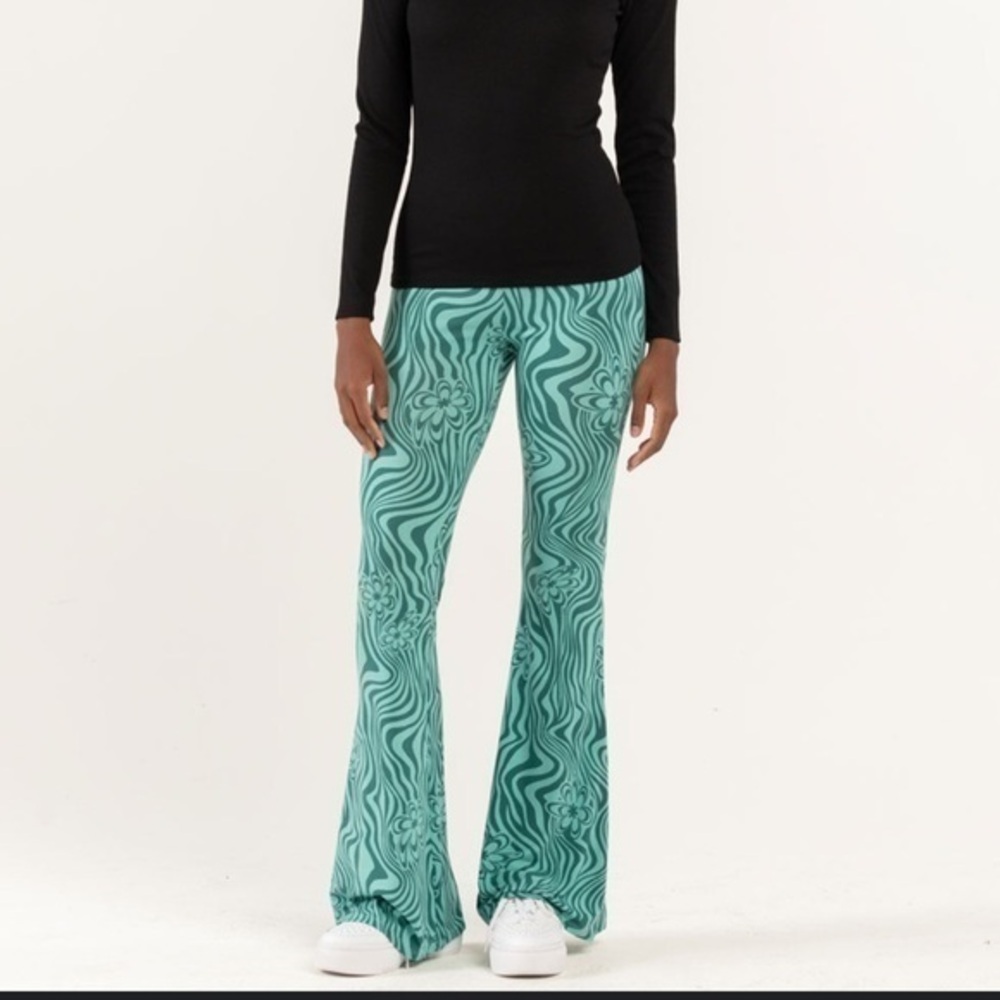 Full Tilt Stylish Green Patterned Women's Pants